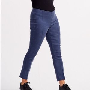 Brass Clothing Pintuck Pant, size 4